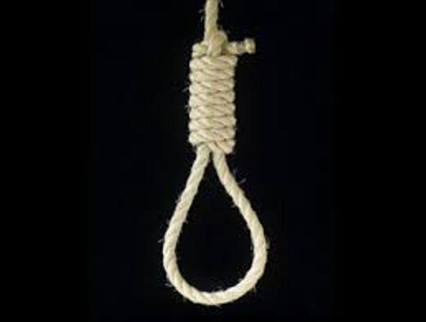 Drame à Bardial : une mère de quatre enfants retrouvée pendue à un arbre Drame à Bardial : une mère de quatre enfants retrouvée pendue à un arbre