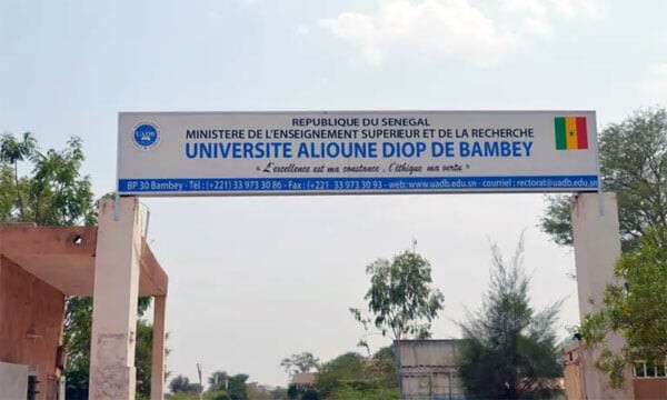 Université de Bambey : Grève illimitée décrétée, les étudiants appelés à rentrer chez eux Université de Bambey : Grève illimitée décrétée, les étudiants appelés à rentrer chez eux
