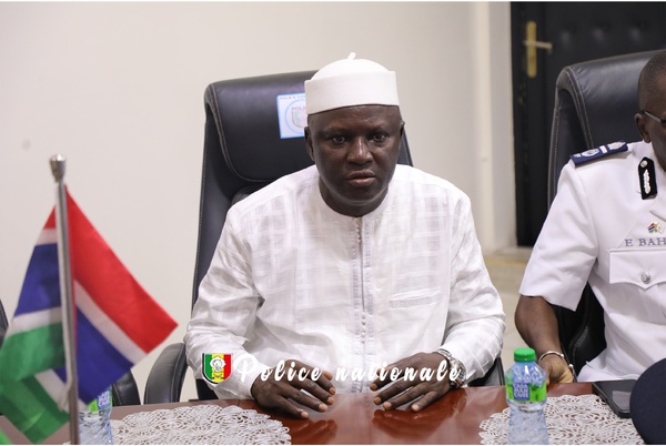 Sénégal-Gambie : Renforcement de la Coopération Sécuritaire pour une Stabilité Régionale Durable Sénégal-Gambie : Renforcement de la Coopération Sécuritaire pour une Stabilité Régionale Durable