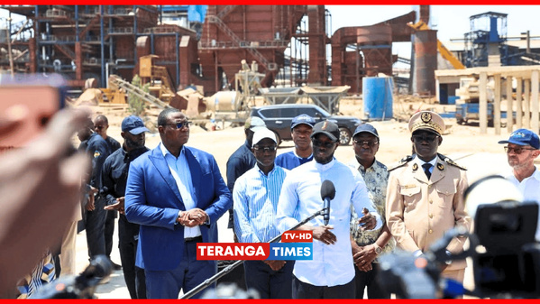 Bassirou Diomaye Faye en visite à la Compagnie Sucrière Sénégalaise : un signal fort en faveur de la souveraineté industrielle Bassirou Diomaye Faye en visite à la Compagnie Sucrière Sénégalaise : un signal fort en faveur de la souveraineté industrielle