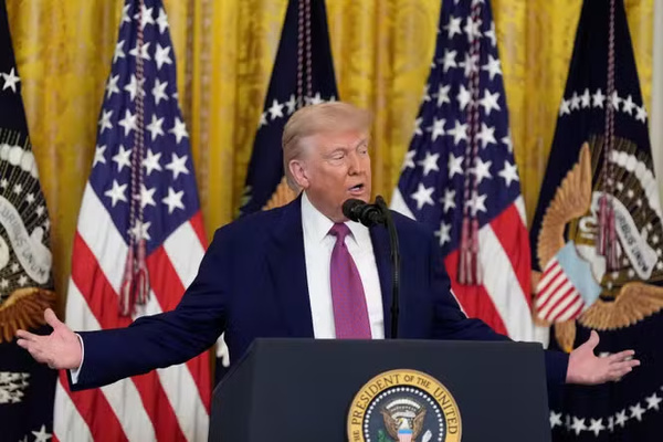 Diasporas africaines sous pression : Trump cible les transferts d’argent vers l’étranger Diasporas africaines sous pression : Trump cible les transferts d’argent vers l’étranger