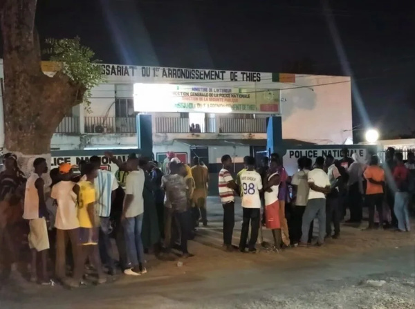 Fuite d’épreuves à Thiès : 30 élèves, dont 11 filles, déférés au parquet Fuite d’épreuves à Thiès : 30 élèves, dont 11 filles, déférés au parquet