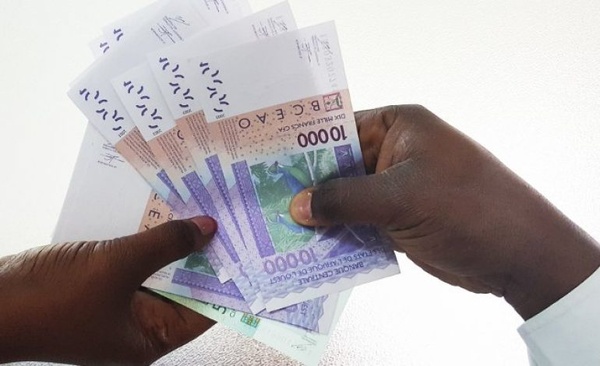 Appel public à l’épargne : Le Sénégal mise sur sa propre épargne pour financer son avenir Appel public à l’épargne : Le Sénégal mise sur sa propre épargne pour financer son avenir