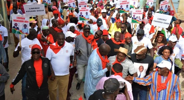 Saint-Louis : l’APR mobilisée pour exiger la libération de Mansour Faye et de ses camarades Saint-Louis : l’APR mobilisée pour exiger la libération de Mansour Faye et de ses camarades