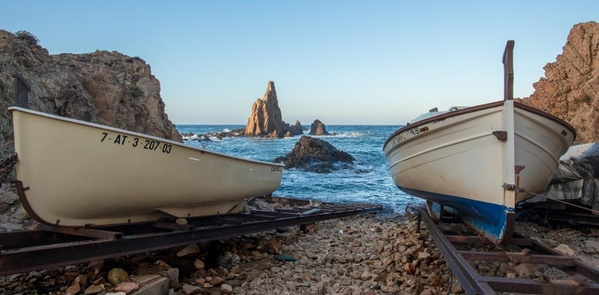 Des corps de migrants ligotés découverts au large des Baléares : une enquête ouverte Des corps de migrants ligotés découverts au large des Baléares : une enquête ouverte