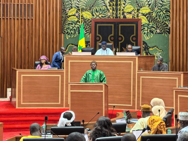 Sénégal : l’Assemblée nationale adopte un nouveau règlement intérieur pour renforcer transparence et efficacité Sénégal : l’Assemblée nationale adopte un nouveau règlement intérieur pour renforcer transparence et efficacité