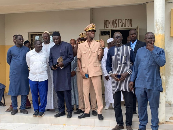 Baccalauréat 2025 : un démarrage sans accroc salué par les autorités à Kaolack Baccalauréat 2025 : un démarrage sans accroc salué par les autorités à Kaolack