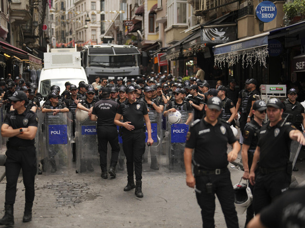 « Provocation infâme » : Erdogan condamne la parution d'un dessin accusé de représenter Mahomet « Provocation infâme » : Erdogan condamne la parution d'un dessin accusé de représenter Mahomet