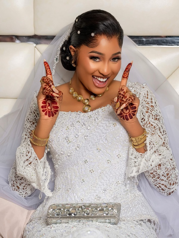 (Photos) – DJ Kheucha s’est marié avec une véritable déesse