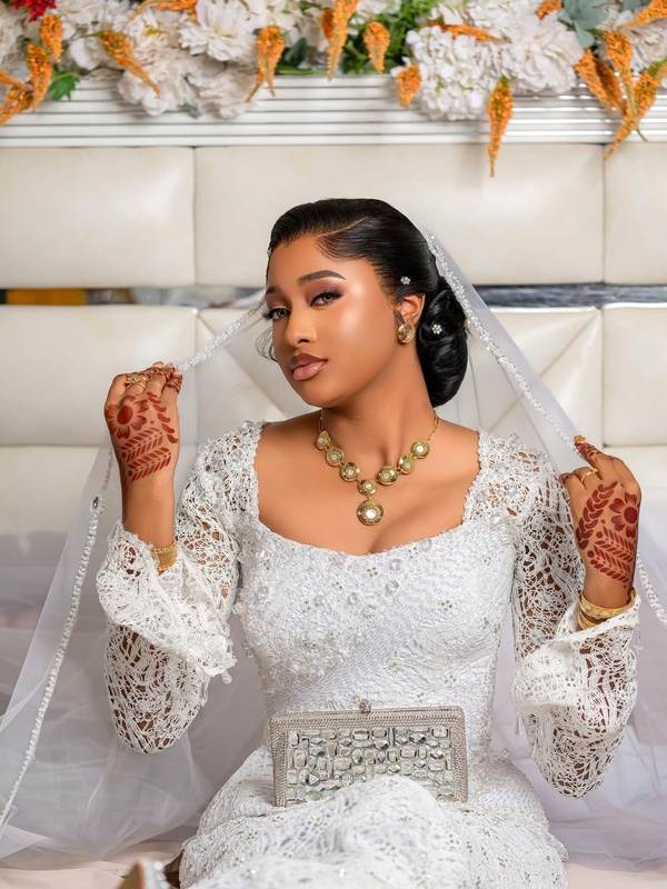(Photos) – DJ Kheucha s’est marié avec une véritable déesse