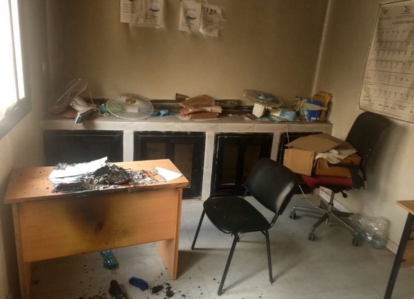 Ziguinchor : Le bureau du surveillant général du lycée Djignabo incendié, des candidats ajournés pointés du doigt Ziguinchor : Le bureau du surveillant général du lycée Djignabo incendié, des candidats ajournés pointés du doigt