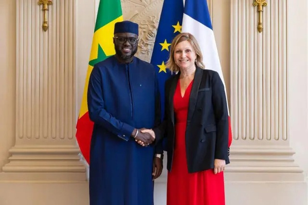 Relations franco-sénégalaises : El Malick Ndiaye appelle à une coopération lucide et équilibrée avec la France Relations franco-sénégalaises : El Malick Ndiaye appelle à une coopération lucide et équilibrée avec la France