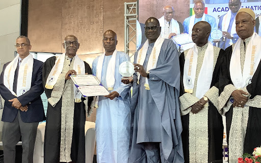 Journée de l’Excellence 2025 : L’ANSTS et le ministre Guirassy relancent la conquête scientifique Journée de l’Excellence 2025 : L’ANSTS et le ministre Guirassy relancent la conquête scientifique