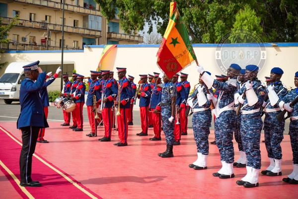 Gendarmerie nationale : les contingents SENFPU 1-18 et 2-18 de la MONUSCO reçoivent le drapeau national