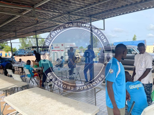 Tambacounda : la Gendarmerie nationale organise un don de sang pour sauver des vies Tambacounda : la Gendarmerie nationale organise un don de sang pour sauver des vies