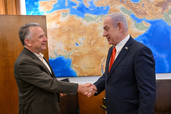 L'Émissaire Américain Rencontre le Premier Ministre Israélien et Prévoit de Se Rendre à Gaza Face à la Crise Humanitaire L'Émissaire Américain Rencontre le Premier Ministre Israélien et Prévoit de Se Rendre à Gaza Face à la Crise Humanitaire