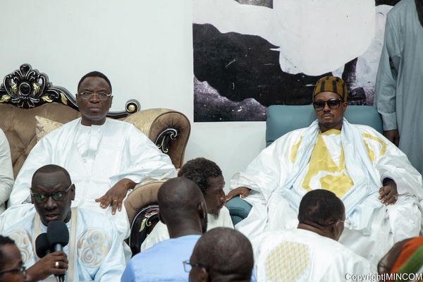 Visite à Touba : le Ministre de l’Industrie rassure sur l’approvisionnement et annonce un projet industriel d’envergure Visite à Touba : le Ministre de l’Industrie rassure sur l’approvisionnement et annonce un projet industriel d’envergure