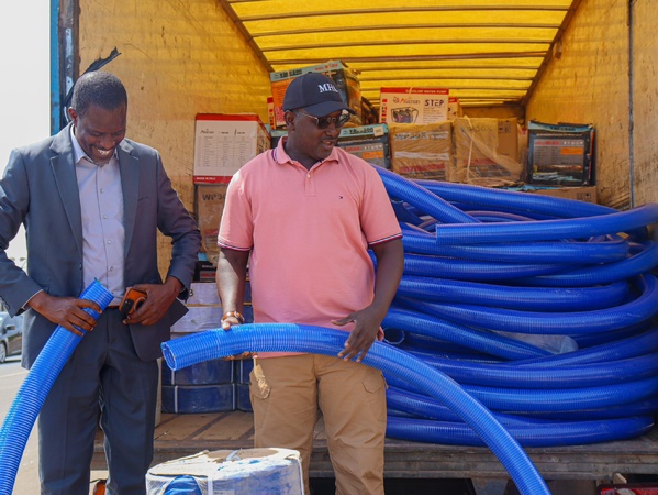 Inondations : 500 motopompes déployées à touba, kaolack et dans les zones sinistrées pour renforcer la lutte contre les eaux Inondations : 500 motopompes déployées à touba, kaolack et dans les zones sinistrées pour renforcer la lutte contre les eaux