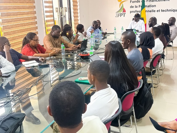 Association des anciens de l’UGB : le 3FPT accueille les “13h de Wasanar” Association des anciens de l’UGB : le 3FPT accueille les “13h de Wasanar”