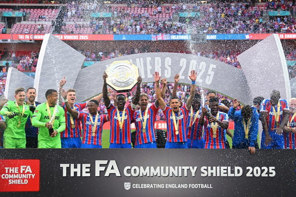 Foot : Crystal Palace remporte son premier Community Shield, Ismaïla Sarr buteur