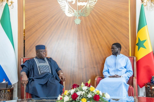 Le Président de la République reçoit Julius Maada Bio, Président en exercice de la CEDEAO, pour une visite de travail au Sénégal
