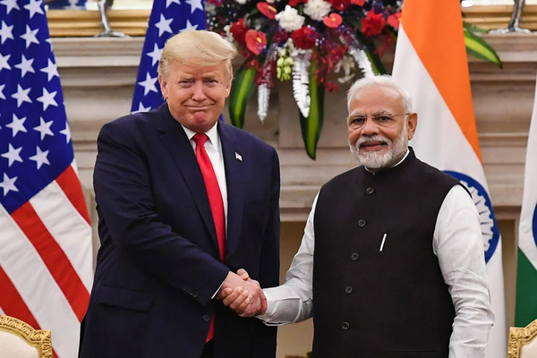 Appels au boycott, rapprochement avec la Chine : l’Inde tourne le dos aux États-Unis de Trump