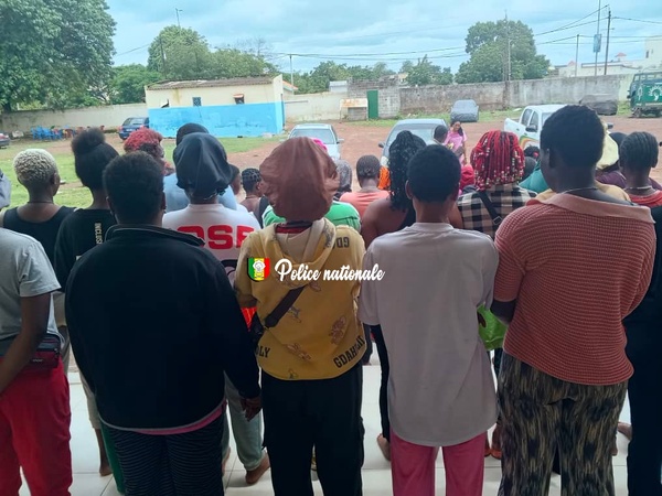 Kédougou : un homme arrêté pour proxénétisme et hébergement de jeunes filles nigérianes Kédougou : un homme arrêté pour proxénétisme et hébergement de jeunes filles nigérianes