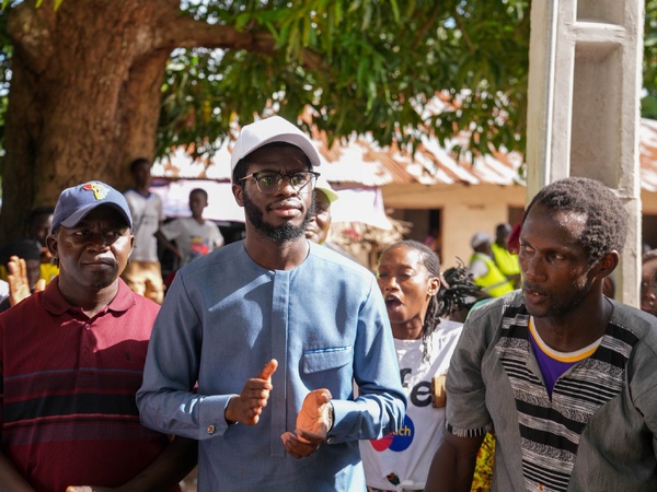 Électrification rurale: 17 nouveaux villages désormais raccordés par Jean Michel Sène Électrification rurale: 17 nouveaux villages désormais raccordés par Jean Michel Sène