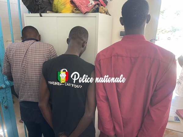 Point E : Trois individus interpellés pour comportements indécents à la plage Point E : Trois individus interpellés pour comportements indécents à la plage