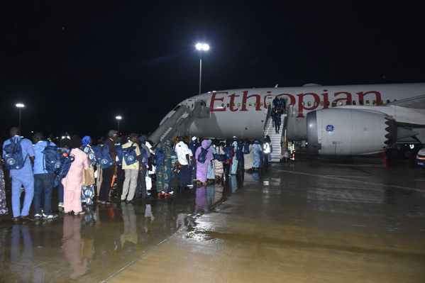 Pèlerinage 2025 aux lieux saints de la chrétienté : 450 pèlerins sénégalais en route sous le signe de la laïcité et du vivre-ensemble Pèlerinage 2025 aux lieux saints de la chrétienté : 450 pèlerins sénégalais en route sous le signe de la laïcité et du vivre-ensemble