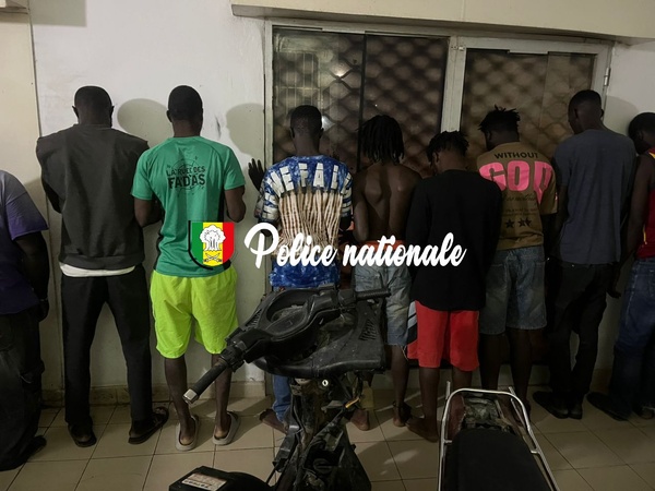 Dakar – La Brigade régionale des Stupéfiants démantèle un réseau de trafic de drogue à Golf Sud Dakar – La Brigade régionale des Stupéfiants démantèle un réseau de trafic de drogue à Golf Sud