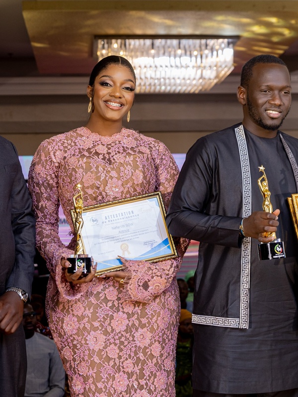 Mali : Néfertiti Sow sacrée Femme d’Impact dans la catégorie Art & Culture Mali : Néfertiti Sow sacrée Femme d’Impact dans la catégorie Art & Culture