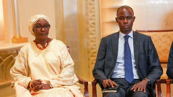 Sénégal-Émirats : Ousmane Sonko reçoit le ministre émirati chargé des Affaires africaines Sénégal-Émirats : Ousmane Sonko reçoit le ministre émirati chargé des Affaires africaines