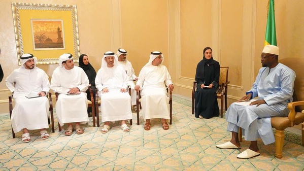 Ousmane Sonko reçoit une délégation du Fonds d’Abu Dhabi pour le développement Ousmane Sonko reçoit une délégation du Fonds d’Abu Dhabi pour le développement
