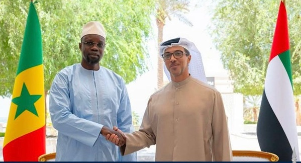 Ousmane Sonko reçu à Abu Dhabi par le vice-Président des Émirats Arabes Unis