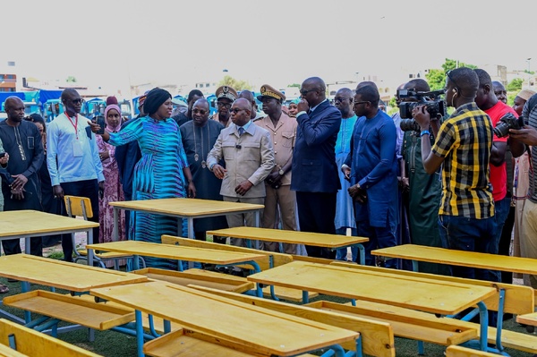 Le Ministère de l’Éducation du Sénégal lance une vaste opération de distribution de matériel scolaire pour la rentrée Le Ministère de l’Éducation du Sénégal lance une vaste opération de distribution de matériel scolaire pour la rentrée