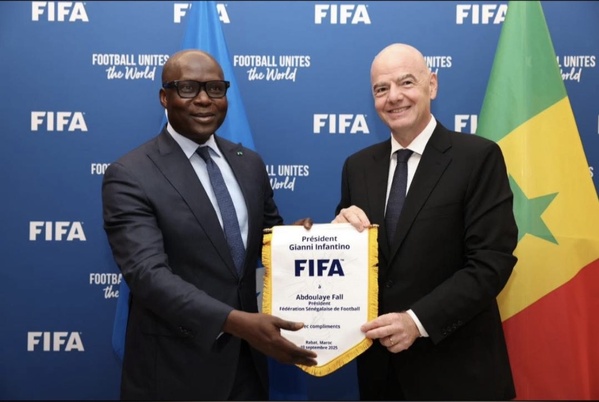 Abdoulaye Fall reçu par Gianni Infantino pour accélérer le développement du football africain Abdoulaye Fall reçu par Gianni Infantino pour accélérer le développement du football africain