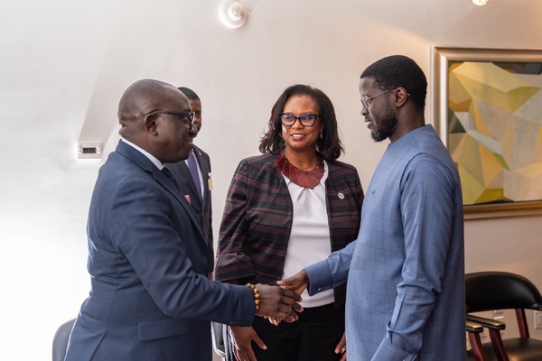 Bassirou Diomaye Faye reçoit la Chambre de commerce des États-Unis: le Sénégal, un hub attractif pour l’investissement Bassirou Diomaye Faye reçoit la Chambre de commerce des États-Unis: le Sénégal, un hub attractif pour l’investissement