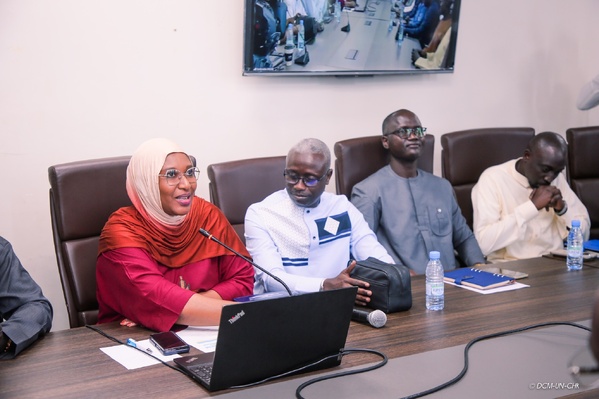 Le Ministre Daouda Ngom en visite à l’Université numérique Cheikh Hamidou Kane