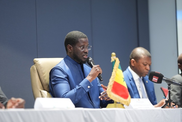 Rencontre du Président Bassirou Diomaye Faye avec la diaspora sénégalaise aux États-Unis Rencontre du Président Bassirou Diomaye Faye avec la diaspora sénégalaise aux États-Unis
