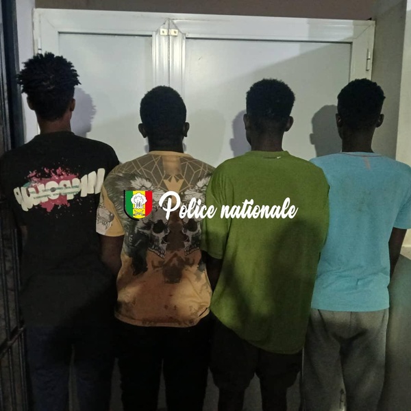 Cambérène : la Police interpelle quatre individus pour vol de moto et recel Cambérène : la Police interpelle quatre individus pour vol de moto et recel