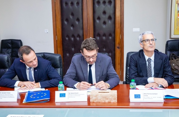 Sénégal et Union européenne: vers un partenariat stratégique pluridimensionnel Sénégal et Union européenne: vers un partenariat stratégique pluridimensionnel