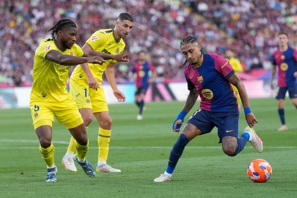 L’UEFA approuve le match Villarreal–Barcelona à Miami, une première controversée L’UEFA approuve le match Villarreal–Barcelona à Miami, une première controversée