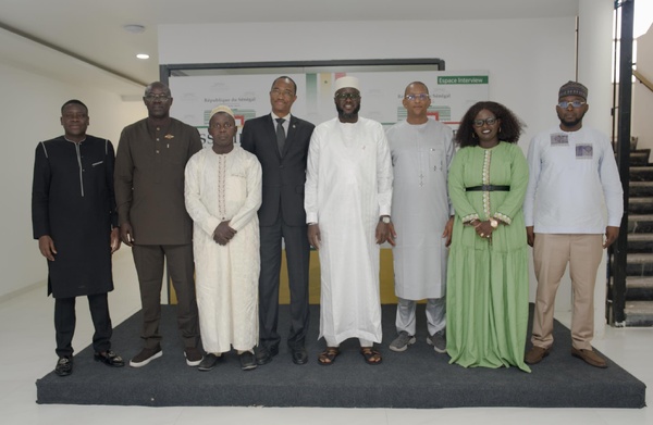 El Malick Ndiaye reçoit une délégation du FIDEPA en prélude au 6ᵉ Forum international de la démocratie participative en Afrique
