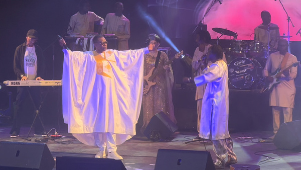 40 ans de Daande Leñol : Baba Maal, Youssou Ndour et Sékouba Bambino mettent le feu au Grand Théâtre 40 ans de Daande Leñol : Baba Maal, Youssou Ndour et Sékouba Bambino mettent le feu au Grand Théâtre