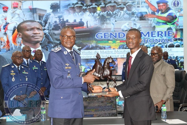 Gendarmerie nationale : le ministre de l’Intérieur effectue une visite de prise de contact au Quartier Samba Diery Diallo