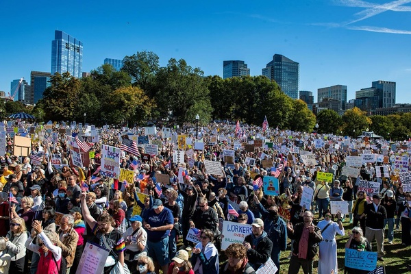 États-Unis : des manifestations « No Kings » contre Donald Trump
