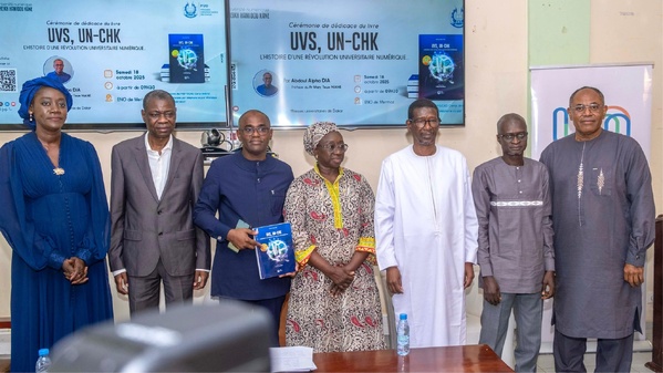 L'histoire de l'Université numérique Cheikh Hamidou KANE immortalisée dans un livre L'histoire de l'Université numérique Cheikh Hamidou KANE immortalisée dans un livre