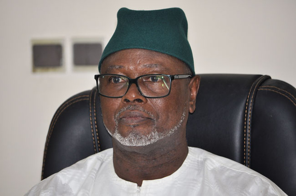 Alioune Tine annonce une plainte contre un internaute pour injures sur X