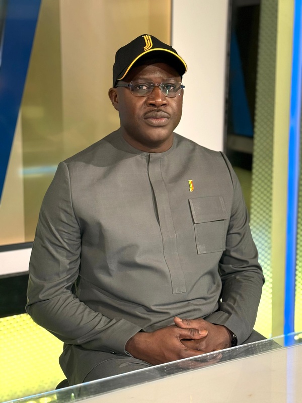 Dette cachée : Khalifa Ababacar SARR condamne macky sall et salue la transparence du nouveau régime Dette cachée : Khalifa Ababacar SARR condamne macky sall et salue la transparence du nouveau régime